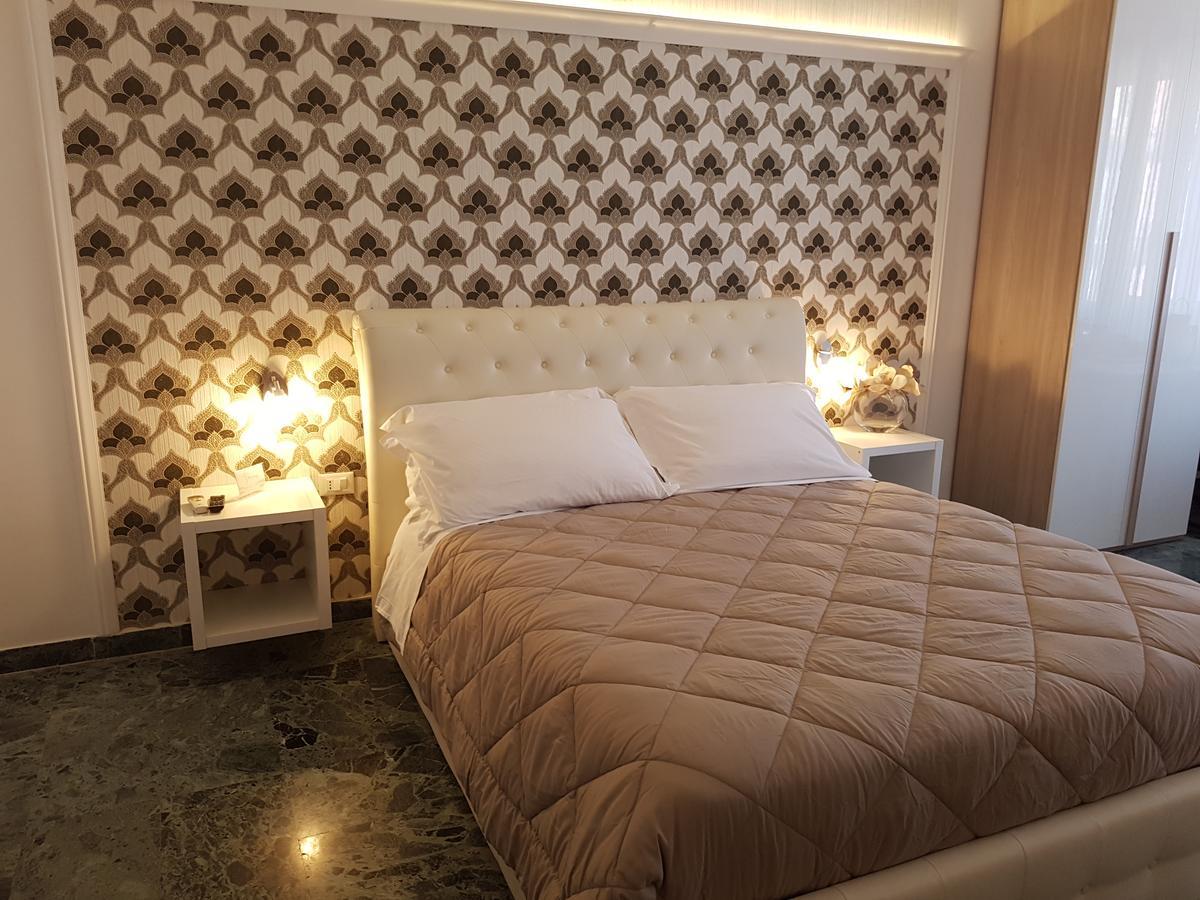 فوجيا B&B Abatjour - Ambiente Sanificato - Test Antilegionella Assolto المظهر الخارجي الصورة
