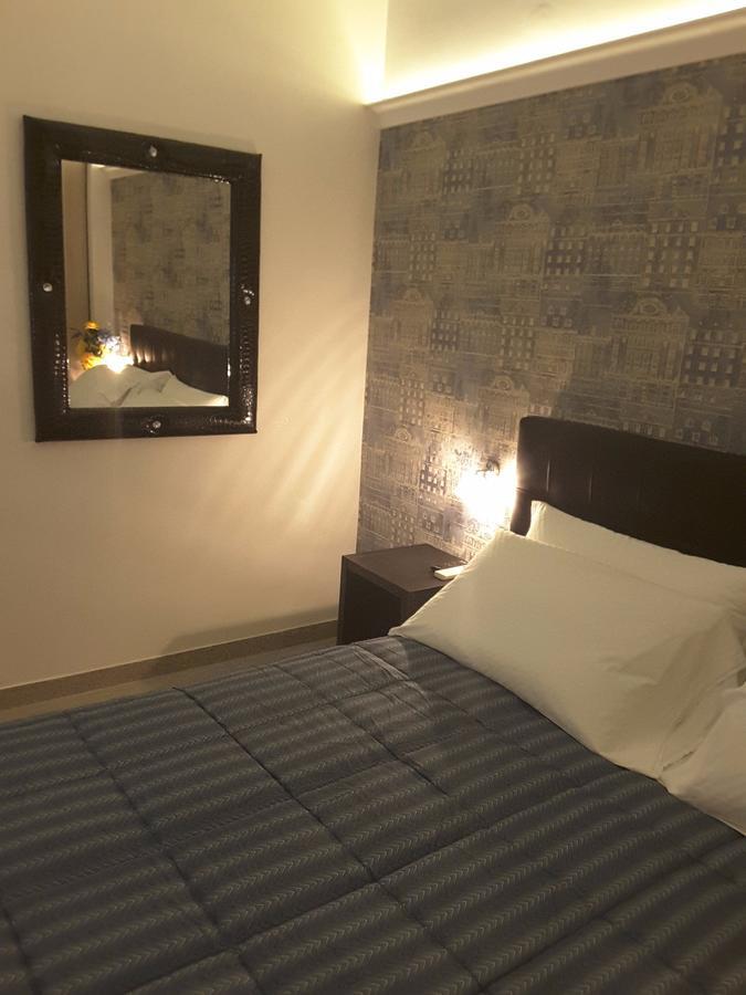 فوجيا B&B Abatjour - Ambiente Sanificato - Test Antilegionella Assolto المظهر الخارجي الصورة