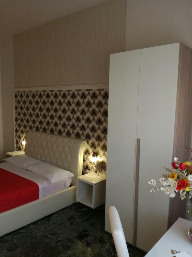 فوجيا B&B Abatjour - Ambiente Sanificato - Test Antilegionella Assolto المظهر الخارجي الصورة